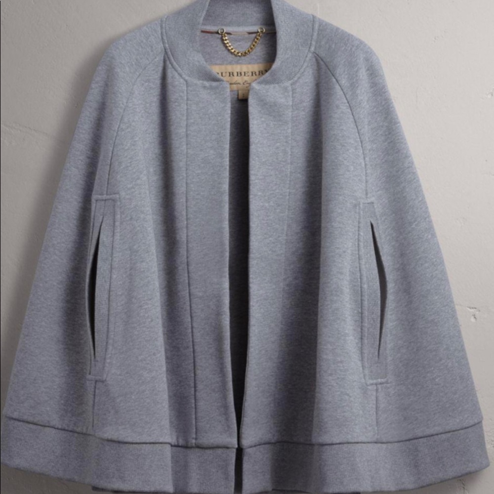 LAST WEEK:💥💥BURBERRY💥💥Jersey Cape.